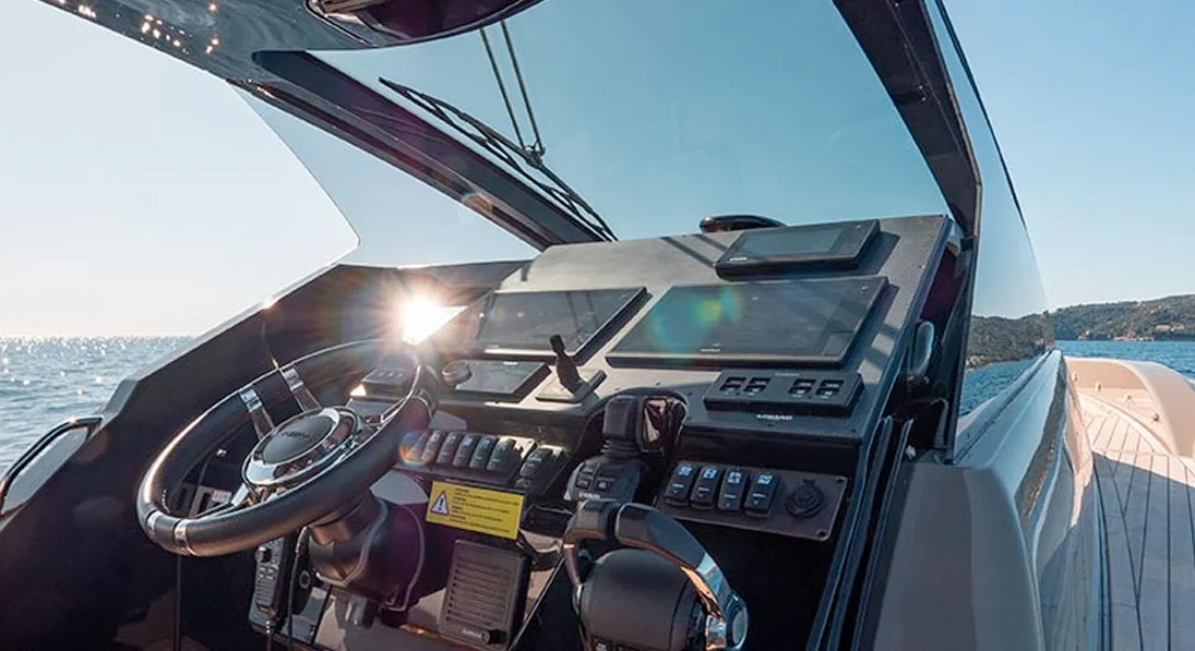 LOMAC GRANTURISMO 14 Lüks ve Performansın Mükemmel Buluşması